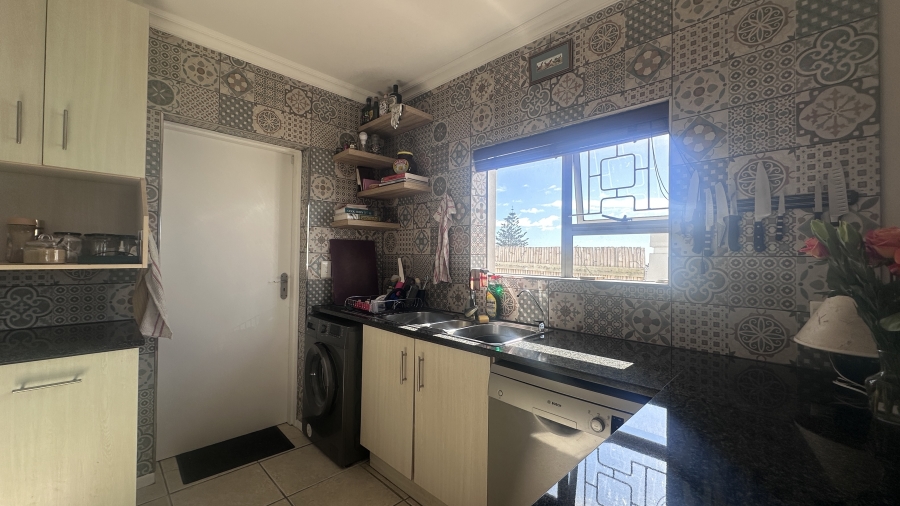 2 Bedroom Property for Sale in Lovemore Heights Estate Eastern Cape